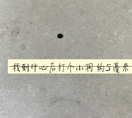 头屯河瓷砖空鼓维修公司专业解答在瓷砖铺贴过程中，如果砂料搅拌不均匀，将会带来以下问题